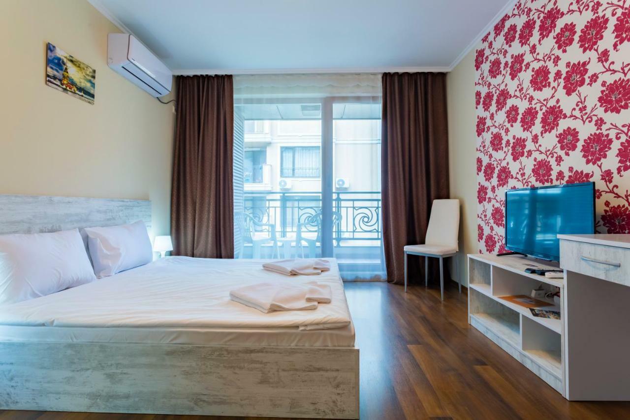 Rose Gardens Apart Hotel Pomorie Exterior foto
